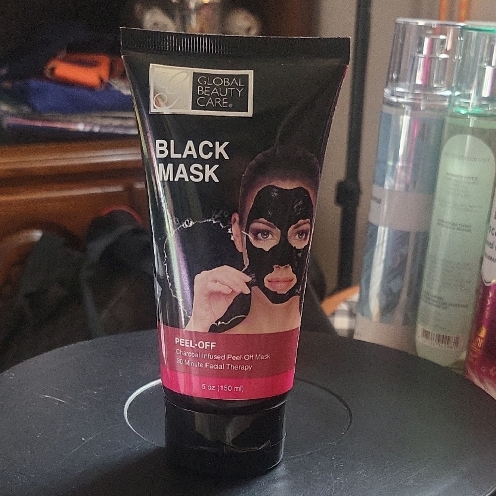 Global Beauty Care Black Peel-Off Mask